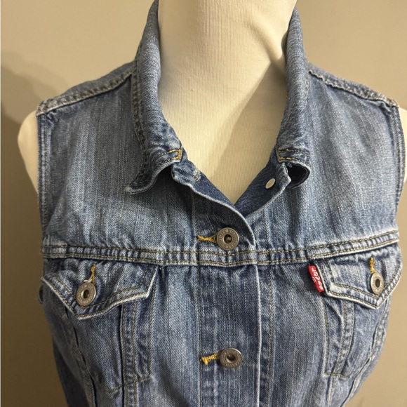 Levi's Blue Denim Jacket Size: Large | Color: Blue | Brand: Levi’s - Picture 3 of 11